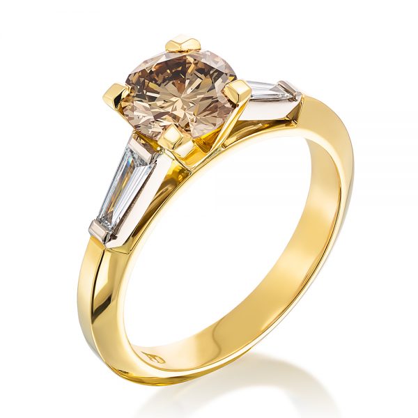 Champagne Diamond & tapered baguettes Ring