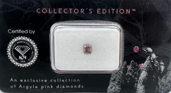 1=0.28ct Natural Fancy Pink Cushion Diamond